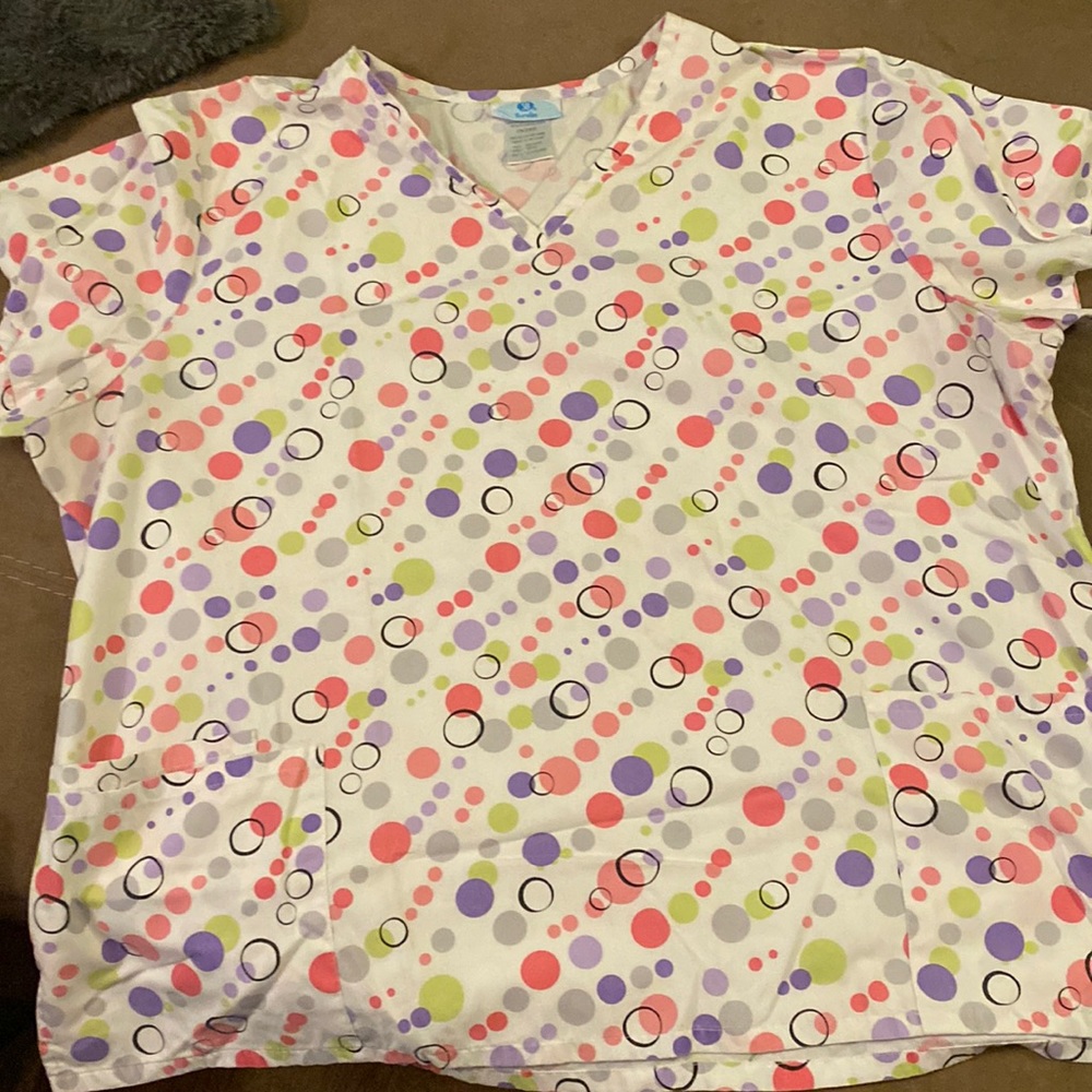 SB scrub top